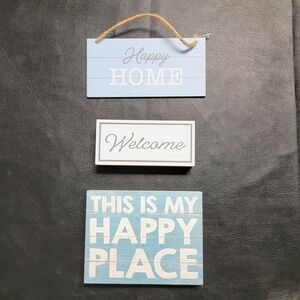 Blue and White Decorative Home Sign Set